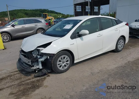 2021 Toyota Prius Le из США, поврежденный, VIN JTDKAMFU7M3147668